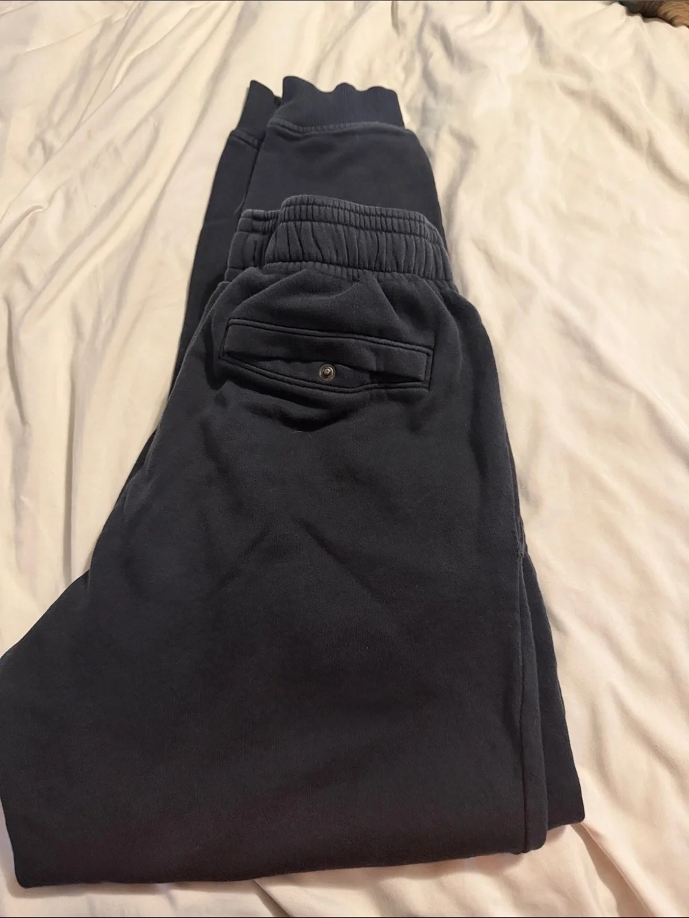 Under Armour Men's Dark Black Jogger Sweatpants